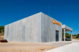 Metalflow – Construcció de nau industrial 2 Accés logístic optimitzat en nau industrial Metalflow